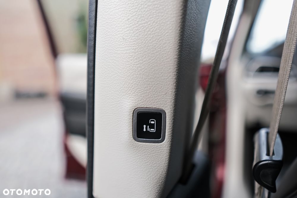 Chrysler Pacifica - 36