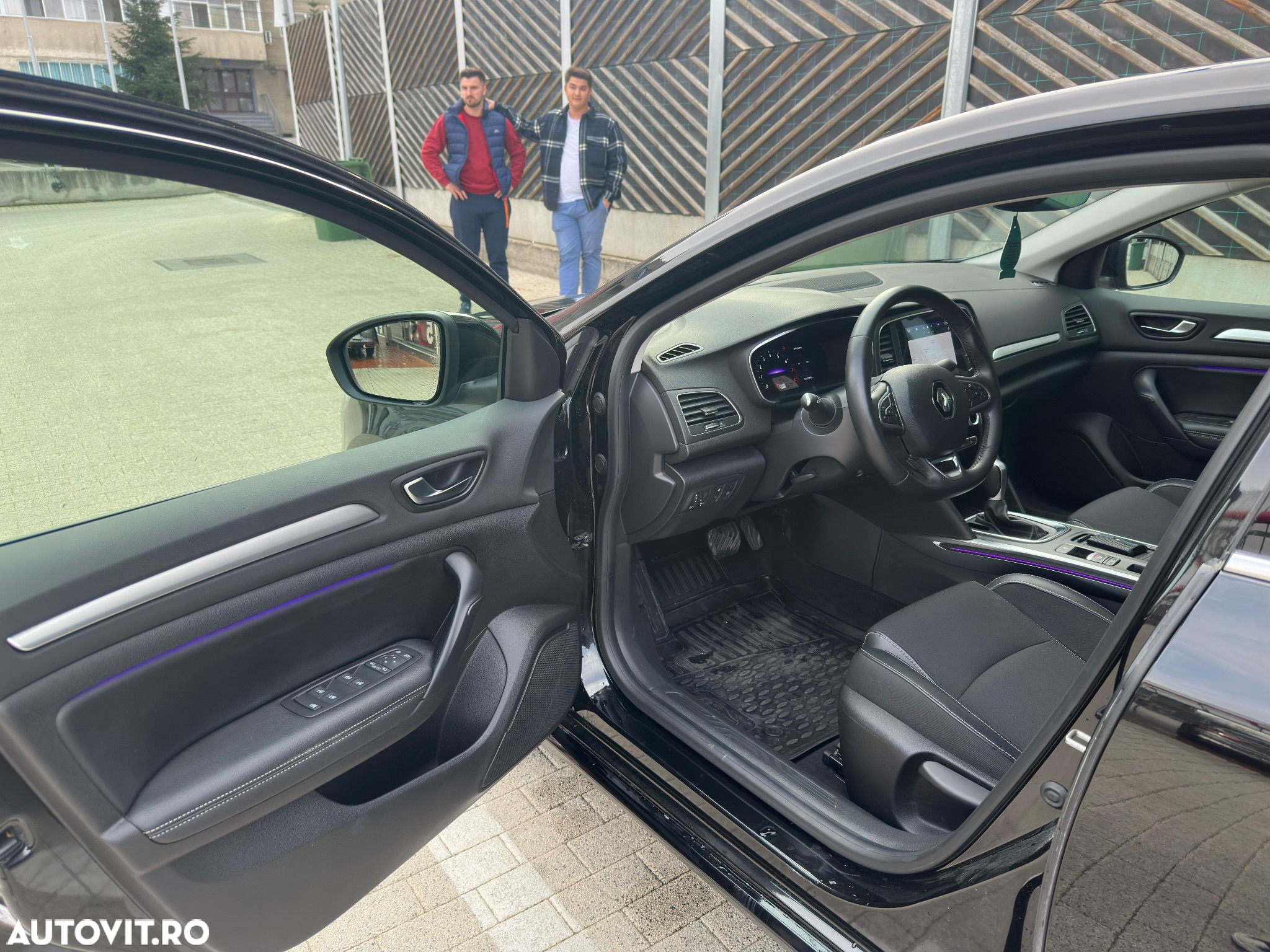 Renault Megane TCe 140 EDC GPF Techno - 25