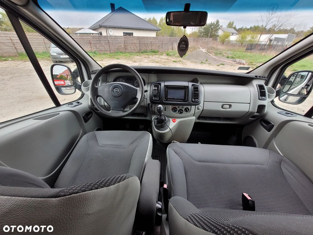 Opel Vivaro L2H1 2.9t - 8