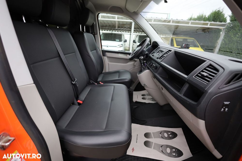Volkswagen Transporter - 12