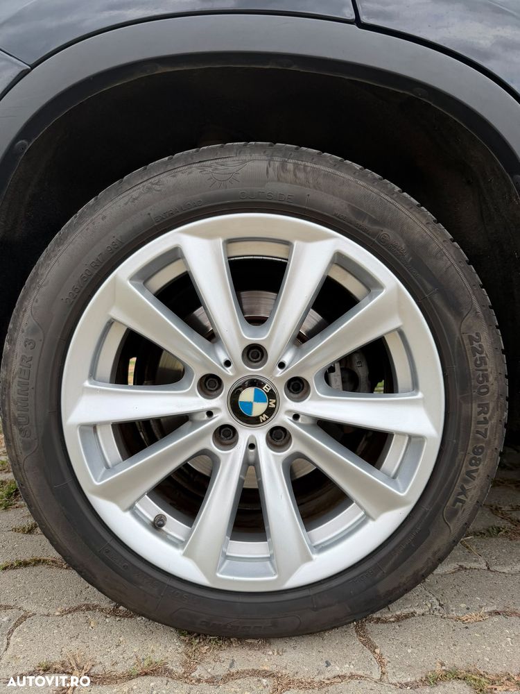 BMW X1 2015 — imagine 17