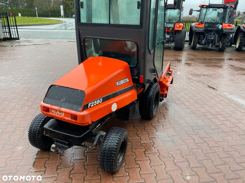 Kubota F2560 - 3