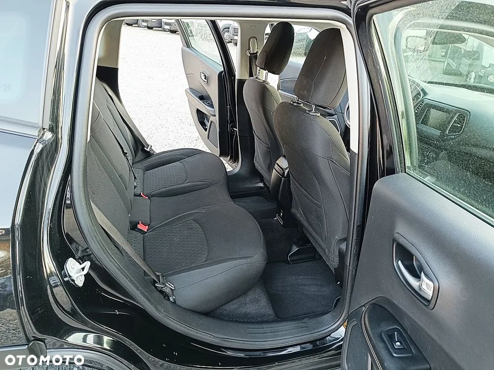 Jeep Compass 1.3 TMair Longitude FWD S&S - 12