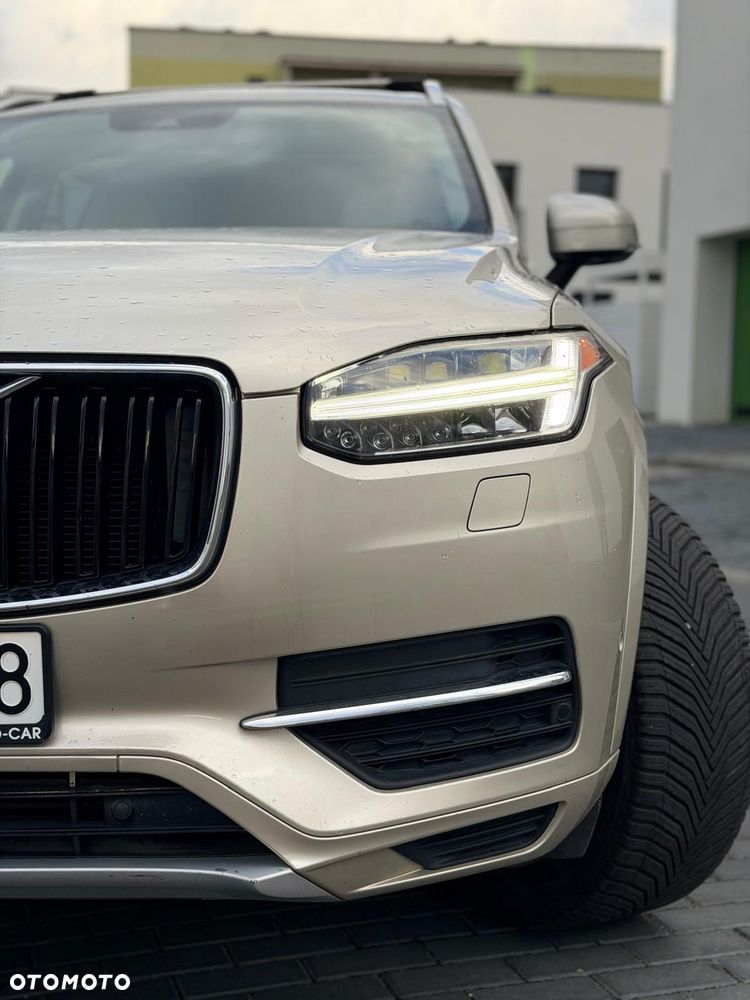 Volvo XC 90 - 16