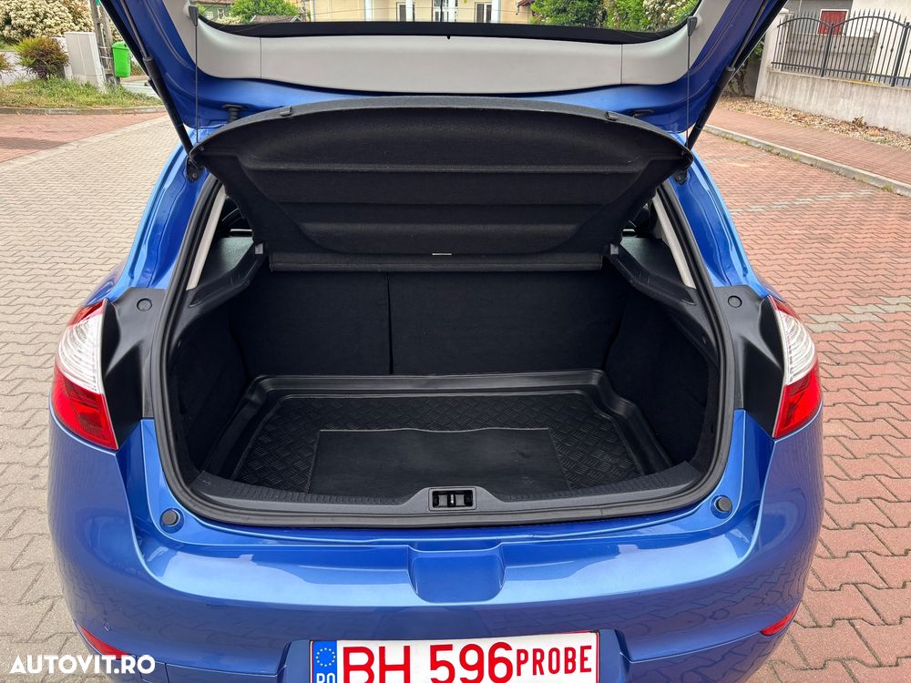 Renault Megane ENERGY TCe 115 Start & Stop LIMITED - 13