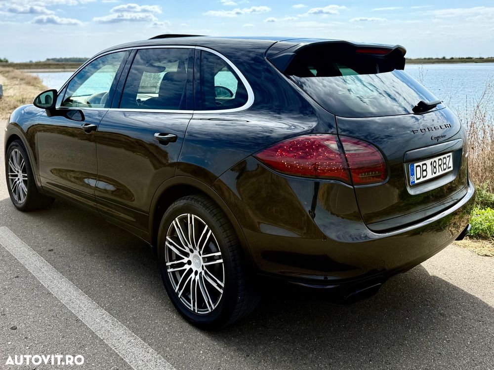 Porsche Cayenne 3.0 L V6 - 13