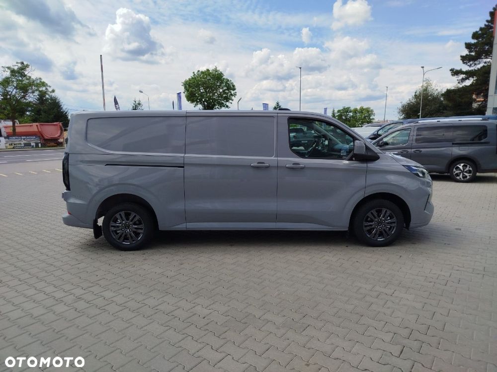 Ford Transit Custom - 8