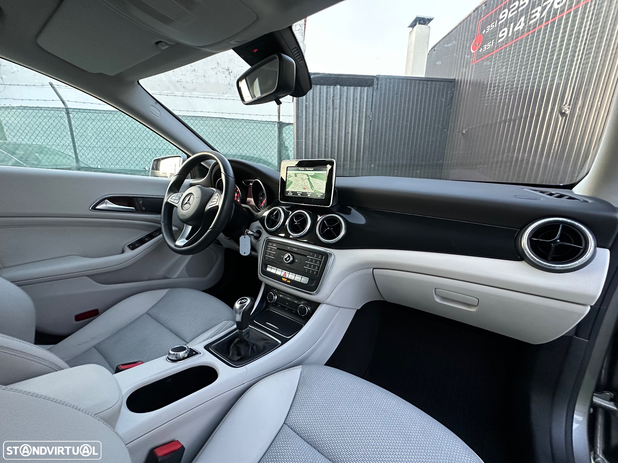 Mercedes-Benz CLA 180 d Shooting Brake - 12