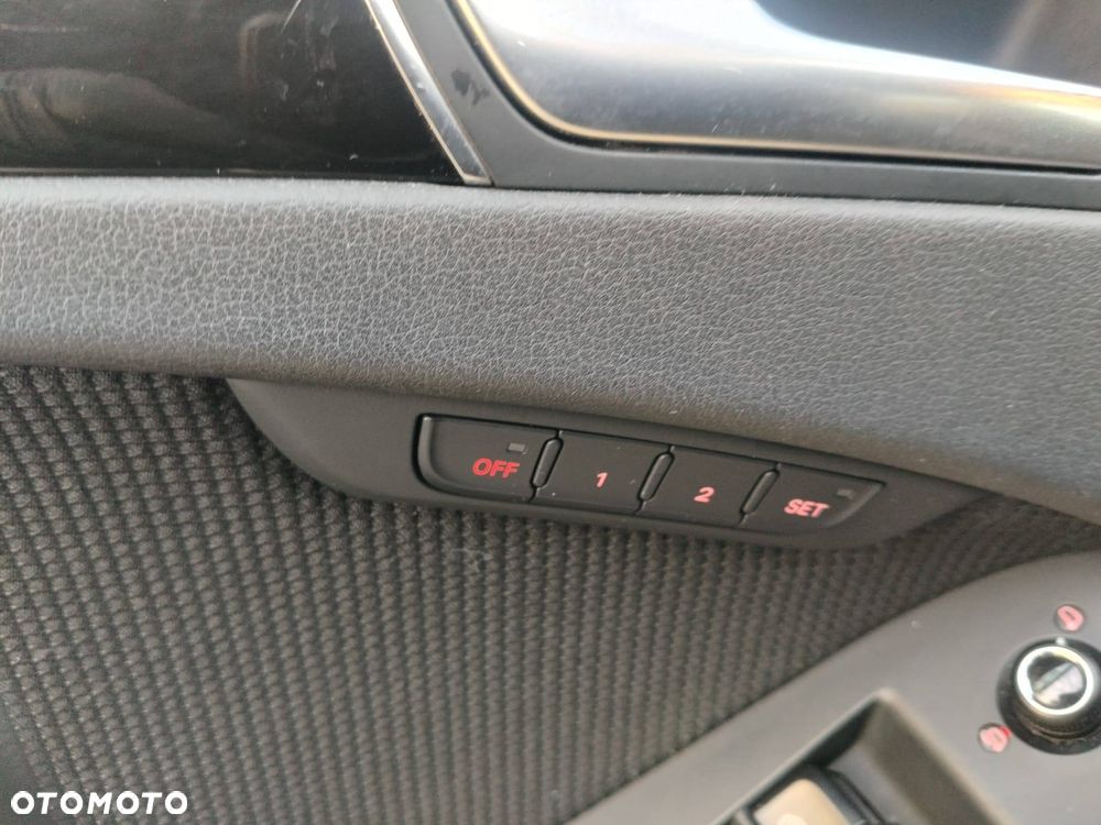 Audi A4 Avant 2.0 TDI DPF multitronic S line Sportpaket (plus) - 37
