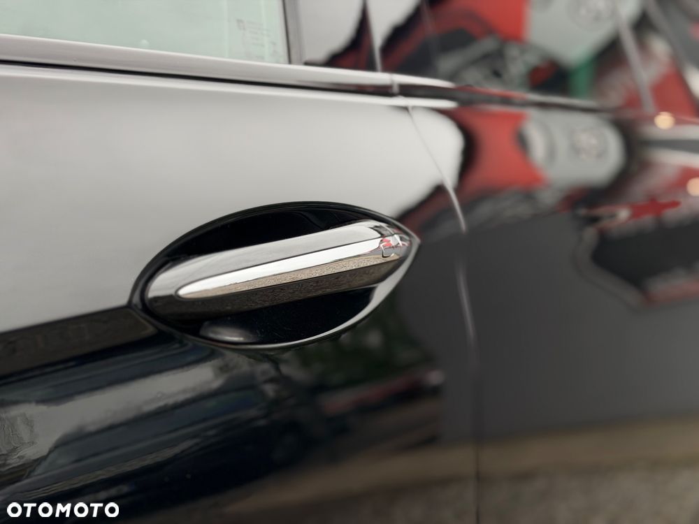 Opel Insignia - 8