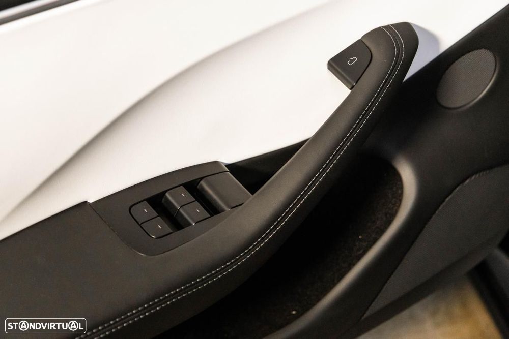 Tesla Model 3 Long Range Tração Integral - 39