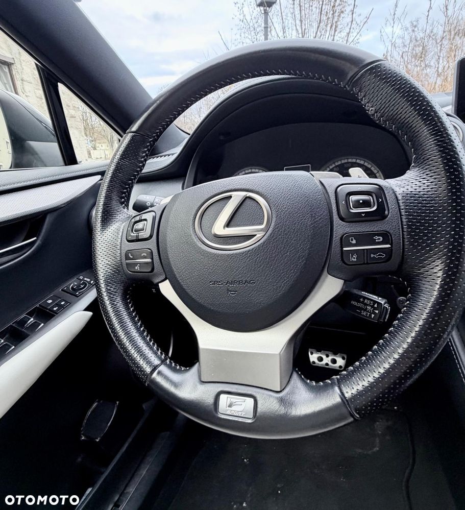 Lexus NX 300 F Sport AWD - 13