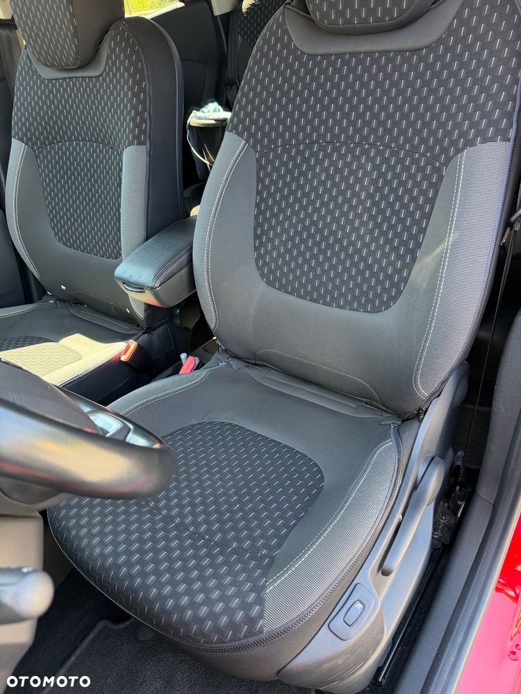Renault Captur - 19