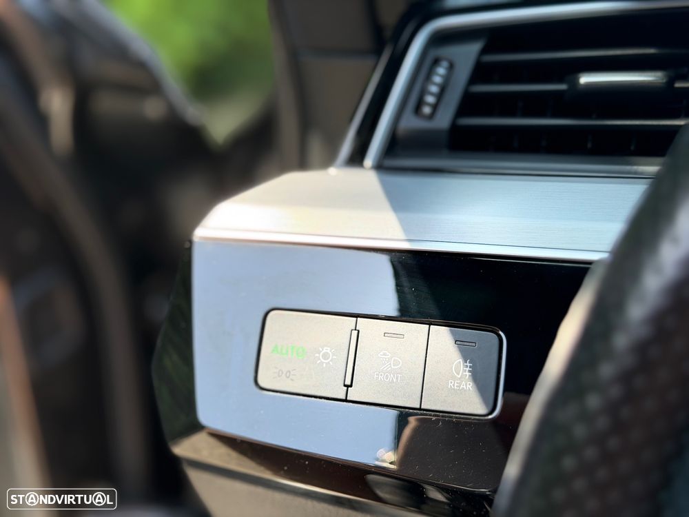 Audi e-tron 55 quattro S line - 35