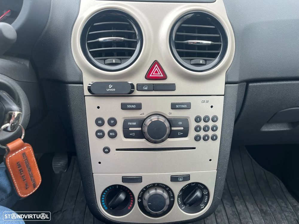 Opel CORSA VAN - EXCELENTE ESTADO - 25