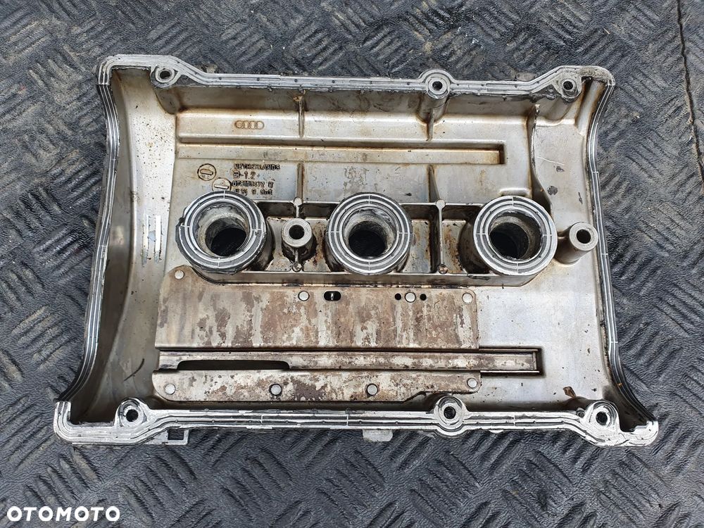 POKRYWA ZAWORÓW ALUMINIOWA AUDI VW 2.4 2.8 V6 30V O NR 078103472R - 1
