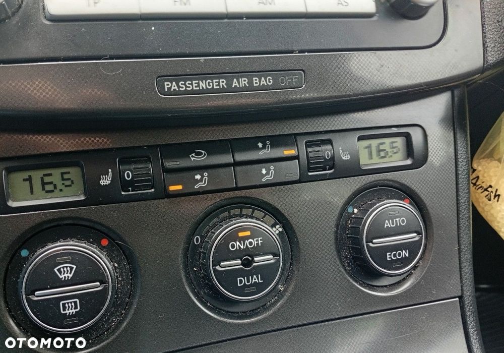 Volkswagen Passat - 27
