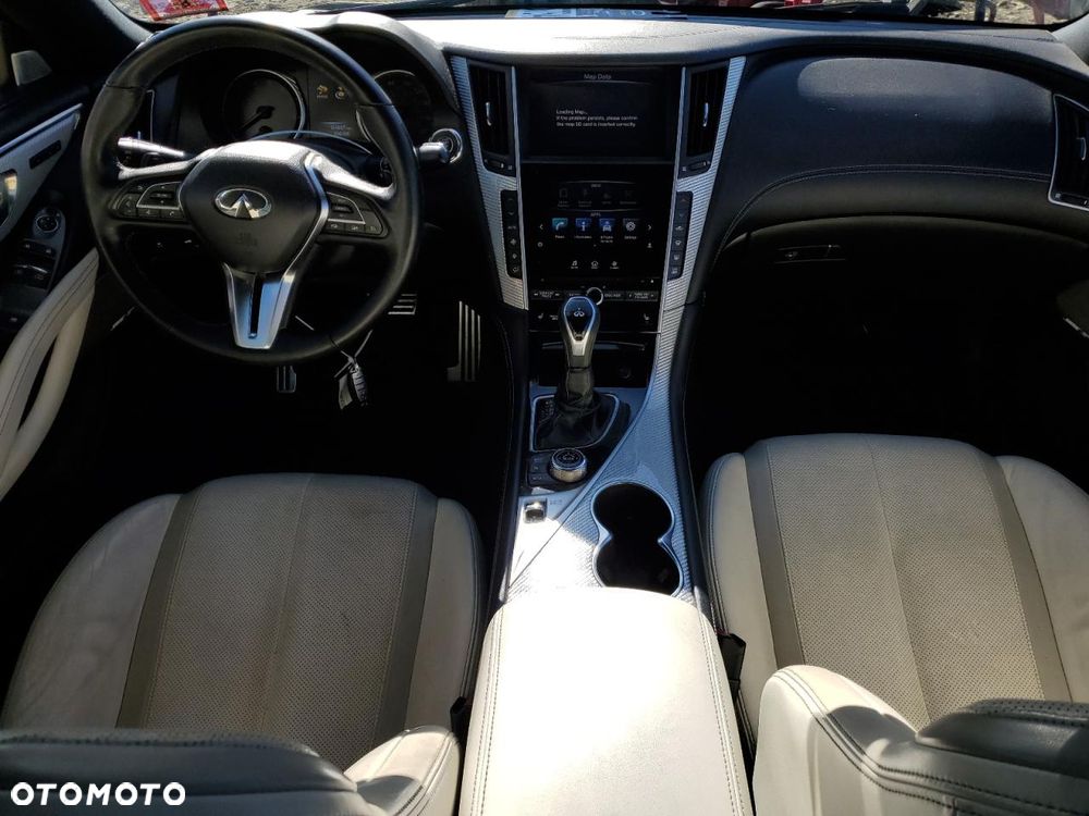 Infiniti Q60 - 8