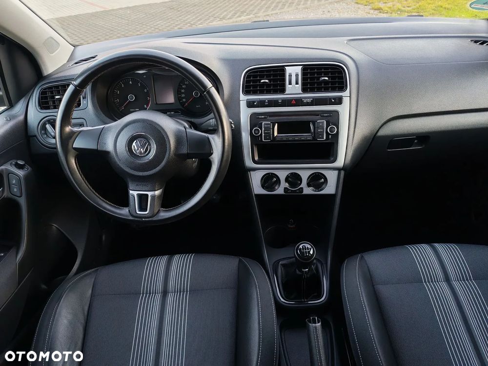 Volkswagen Polo - 8