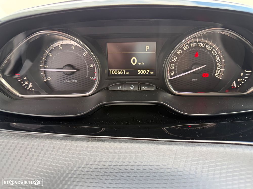 Peugeot 2008 1.2 PureTech GT Line EAT6 - 12