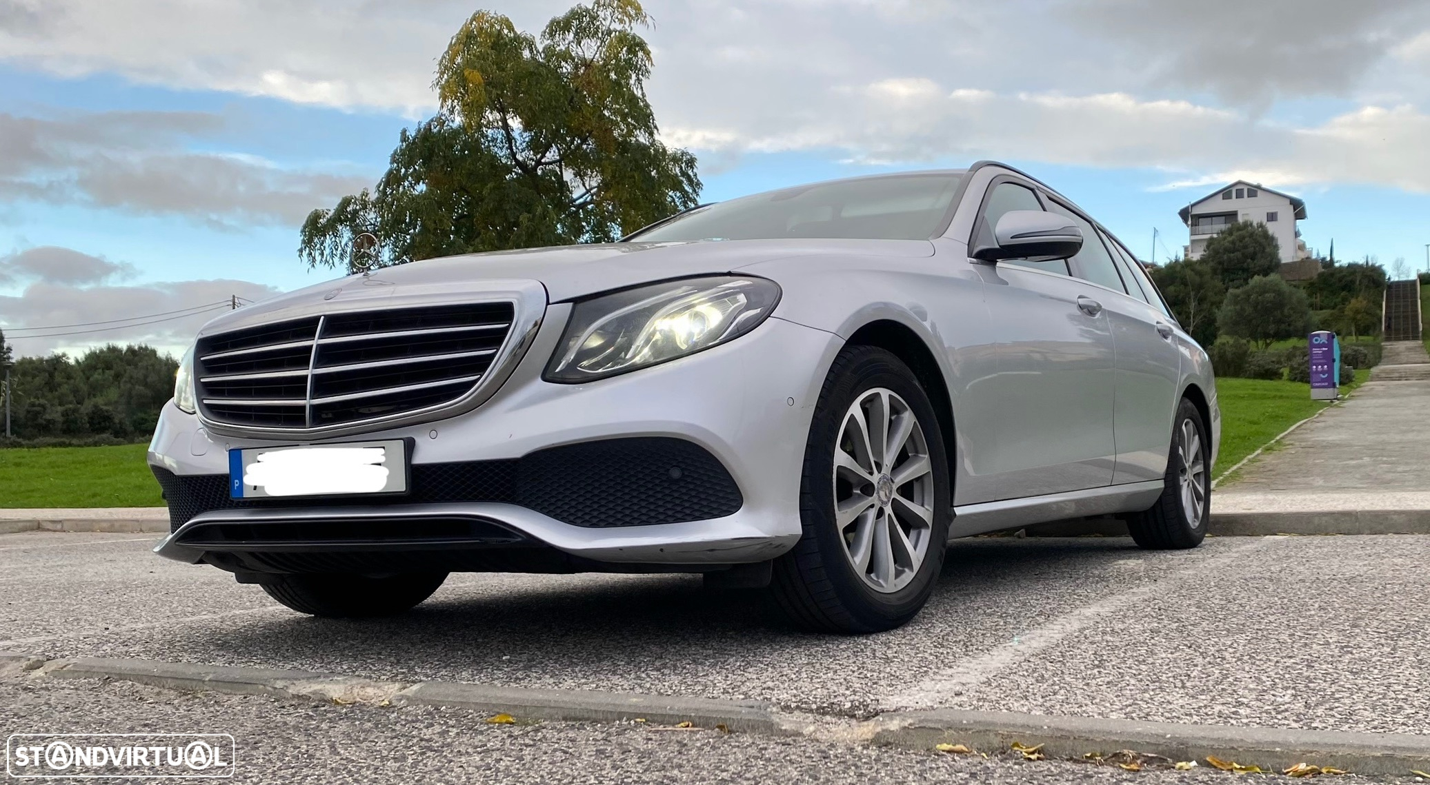 Mercedes-Benz E 220 d T 9G-TRONIC Avantgarde - 5