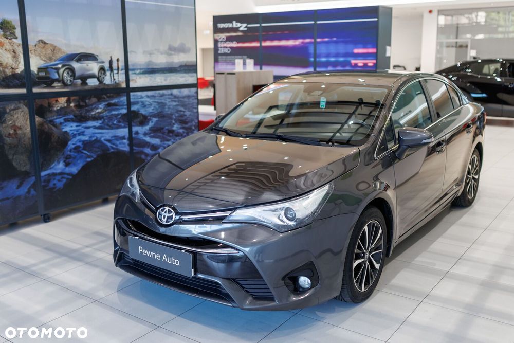 Toyota Avensis 2.0 D-4D Premium - 14