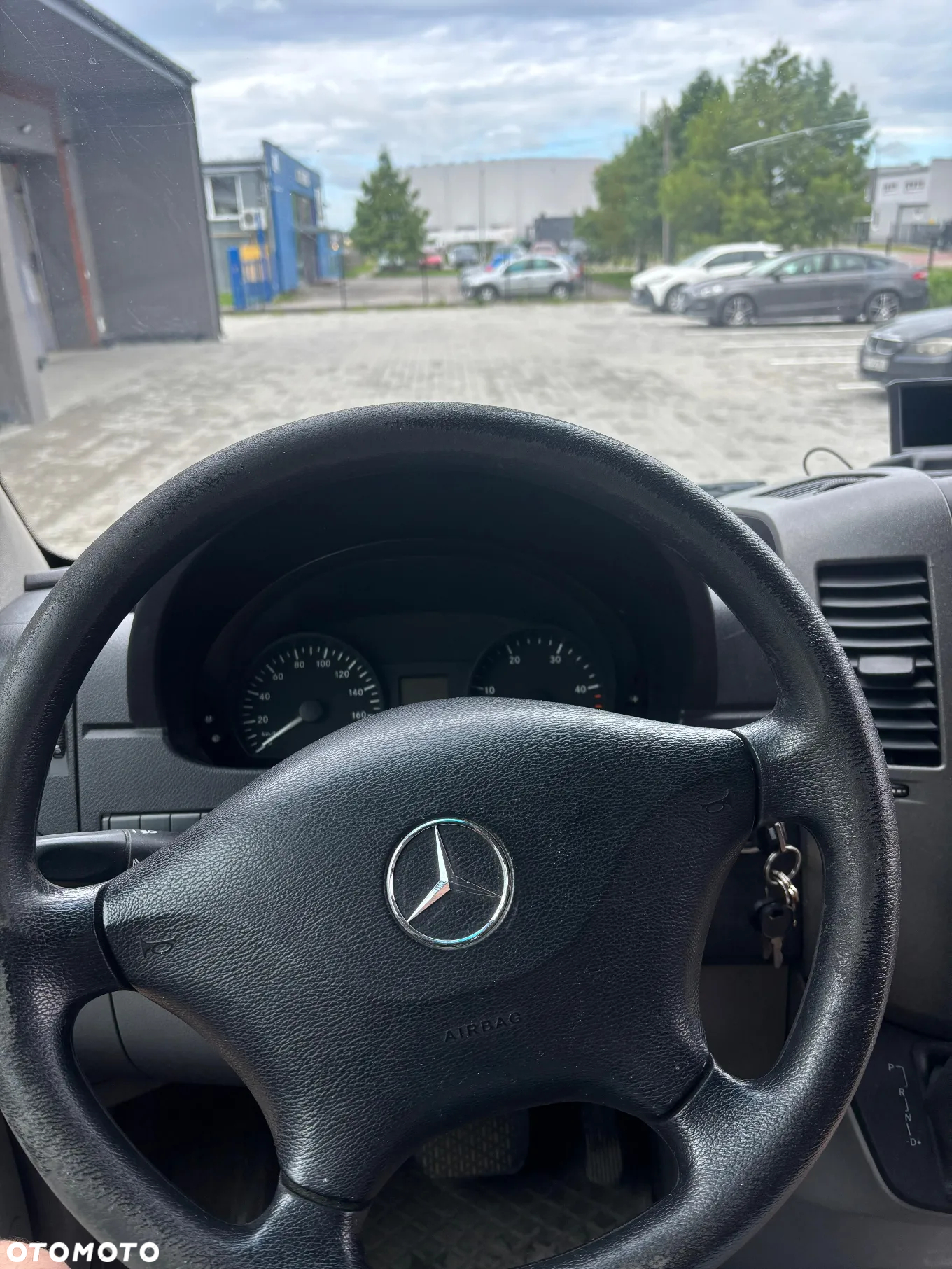 Mercedes-Benz SPRINTER 219 - 12