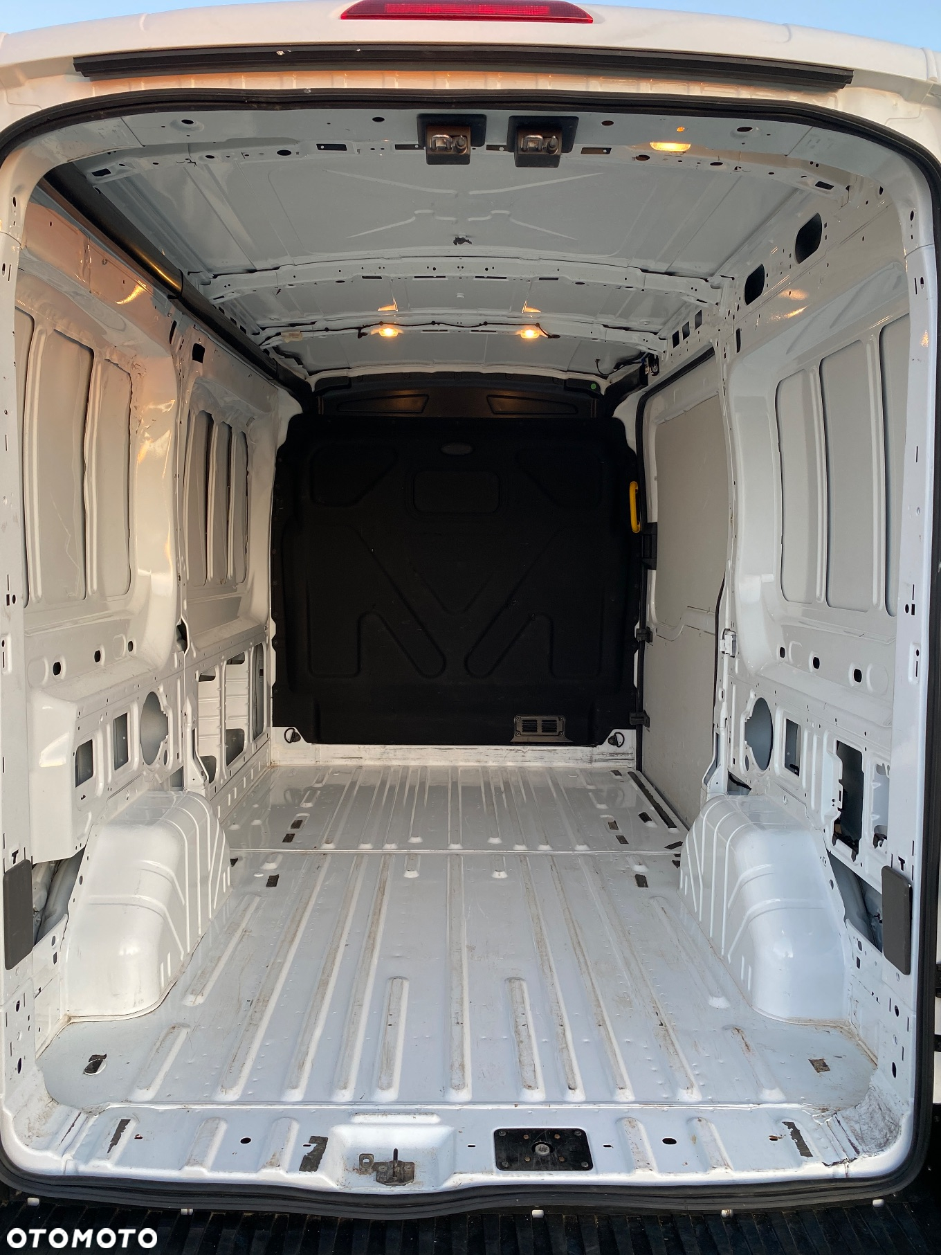 Ford Transit - 11