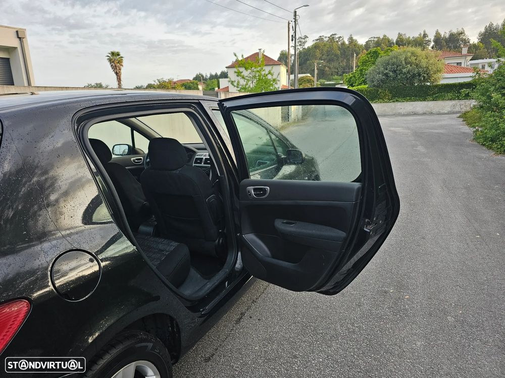 Peugeot 307 1.6 HDi Premium - 19