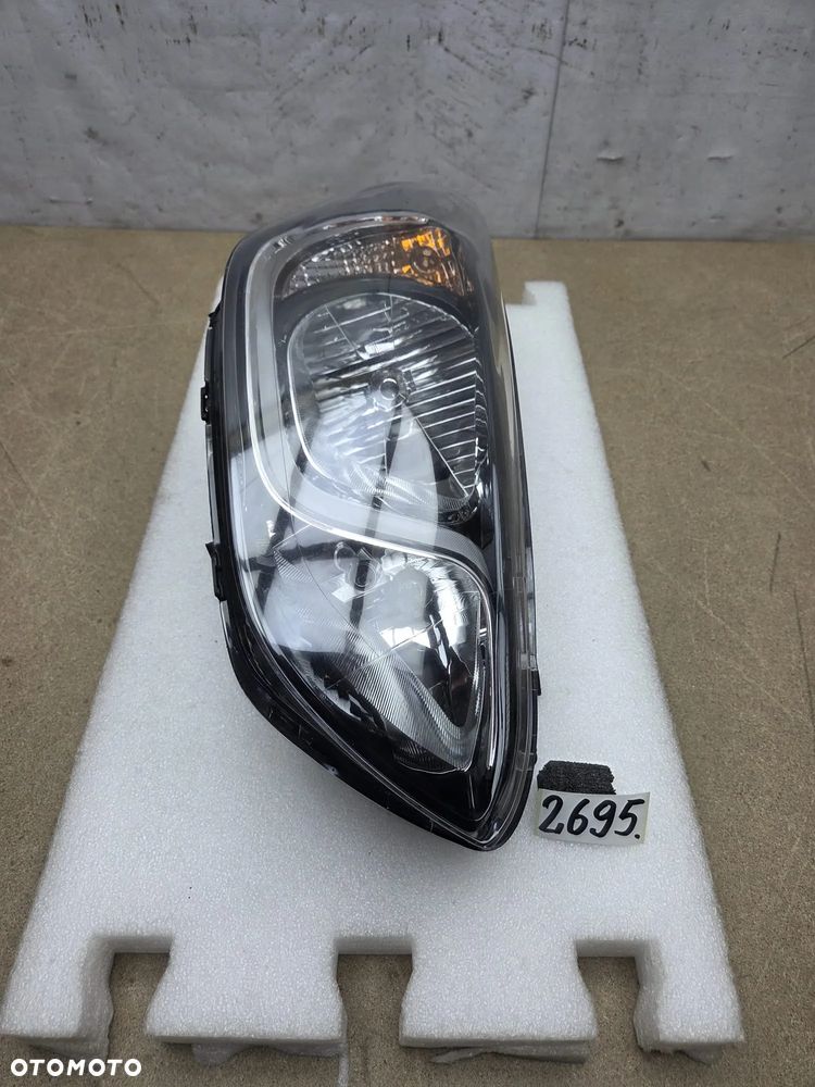 Hyundai i20 lift 12-15r LAMPA PRAWY PRAWA PRZÓD PRZEDNIA 92102-4P800 MAKO - 9