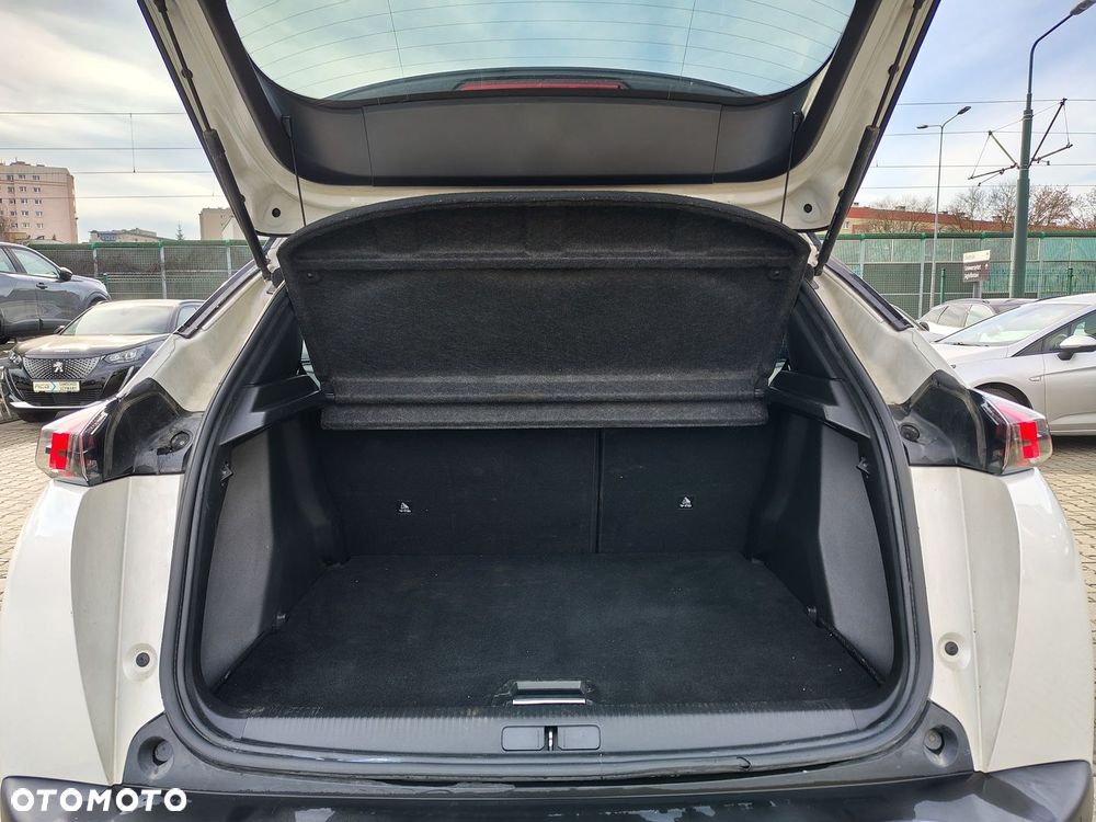Peugeot 2008 - 10