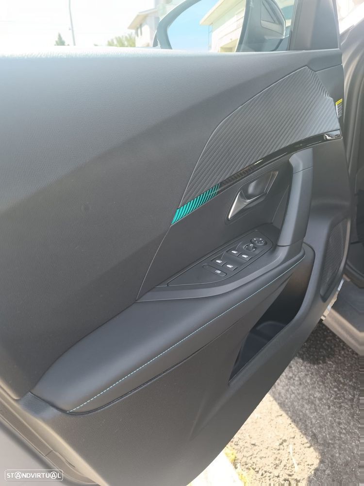 Peugeot 2008 - 6
