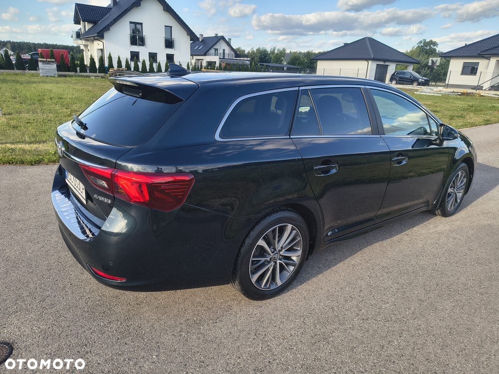Toyota Avensis 1.8 Active - 1