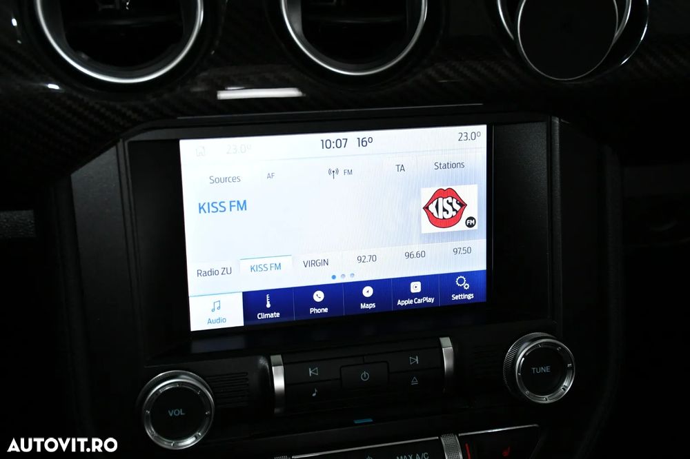 Ford Mustang - 21