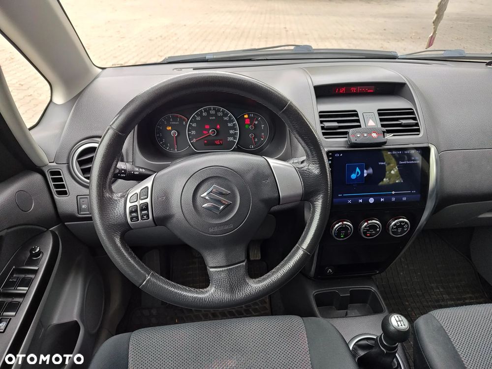 Suzuki SX4 - 23
