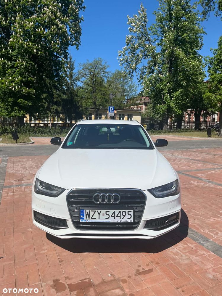 Audi A4 Avant 2.0 TDI DPF clean diesel multitronic S line Sportpaket - 5