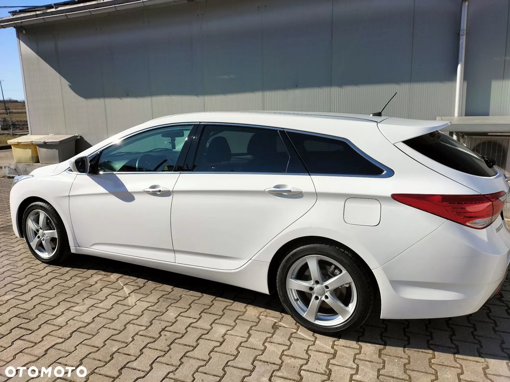 Hyundai i40 Kombi 1.7 CRDi Premium - 8