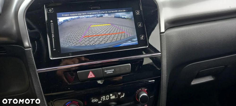 Suzuki Vitara 1.4 Boosterjet Hybrid Comfort+ "SHINKAI" - 23