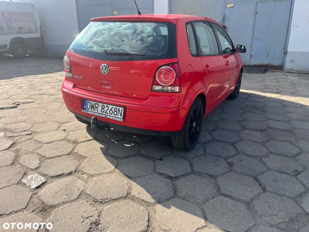 Volkswagen Polo 1.4 FSI Trendline - 3