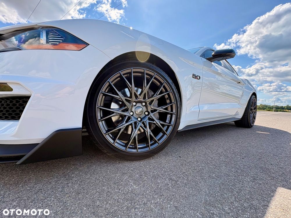 Ford Mustang - 5