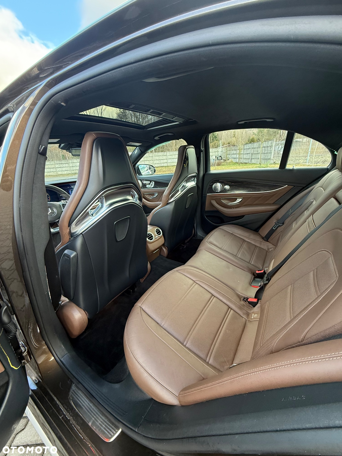 Mercedes-Benz Klasa E AMG 63 S 4-Matic+ - 5
