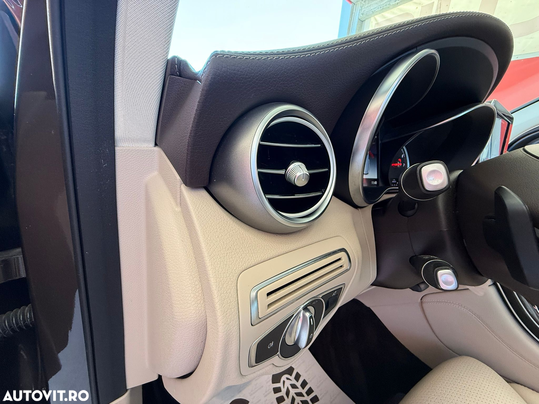 Mercedes-Benz GLC 350 e 4Matic 7G-TRONIC Exclusive - 22