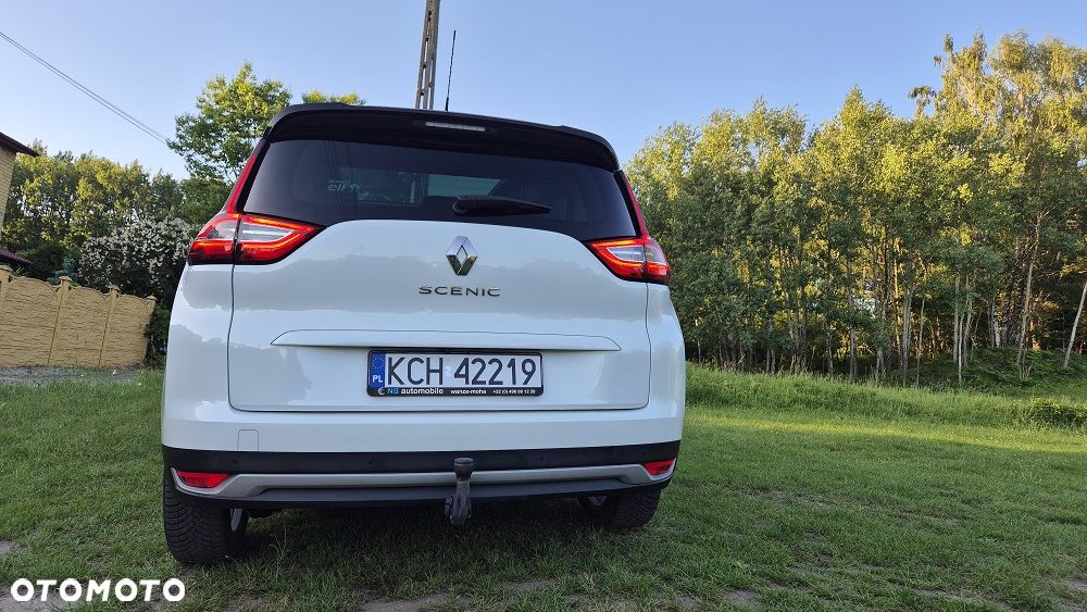 Renault Grand Scenic - 18