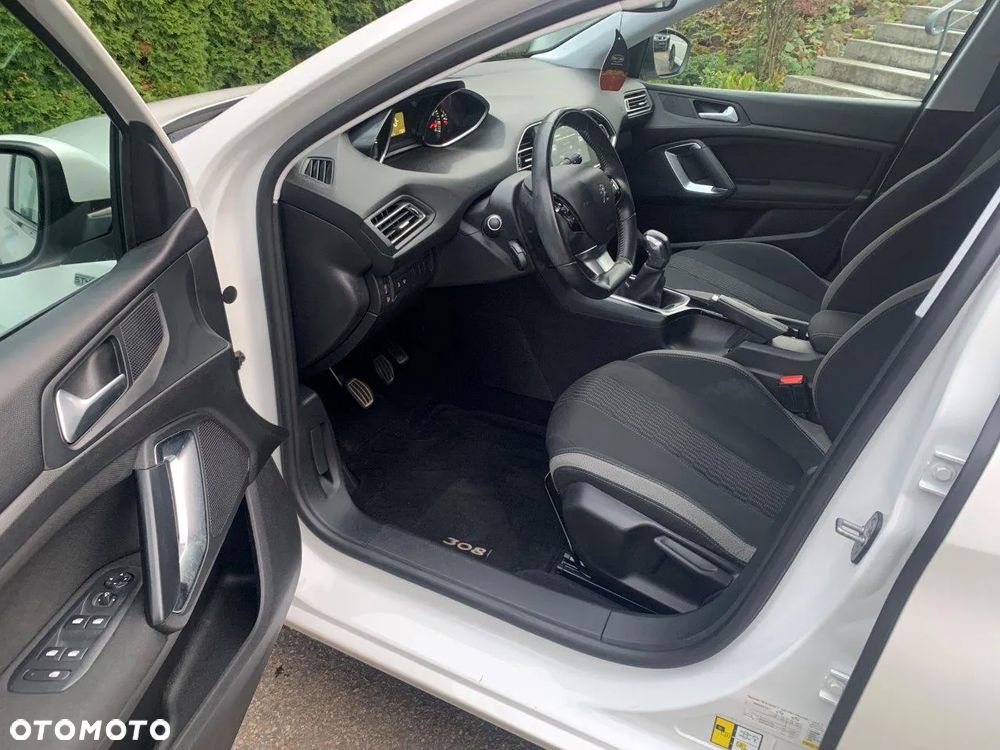 Peugeot 308 PureTech 110 Stop & Start Style - 10
