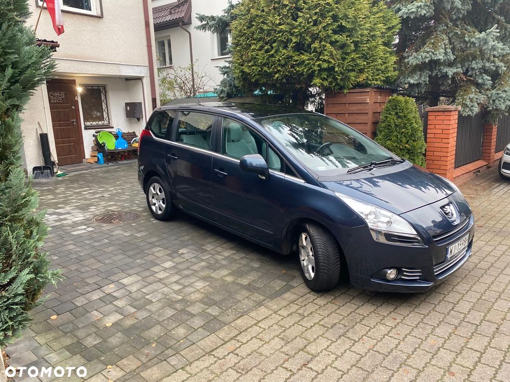 Peugeot 5008 - 11