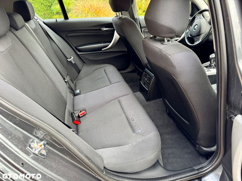 BMW Seria 1 118d Sport Line - 11