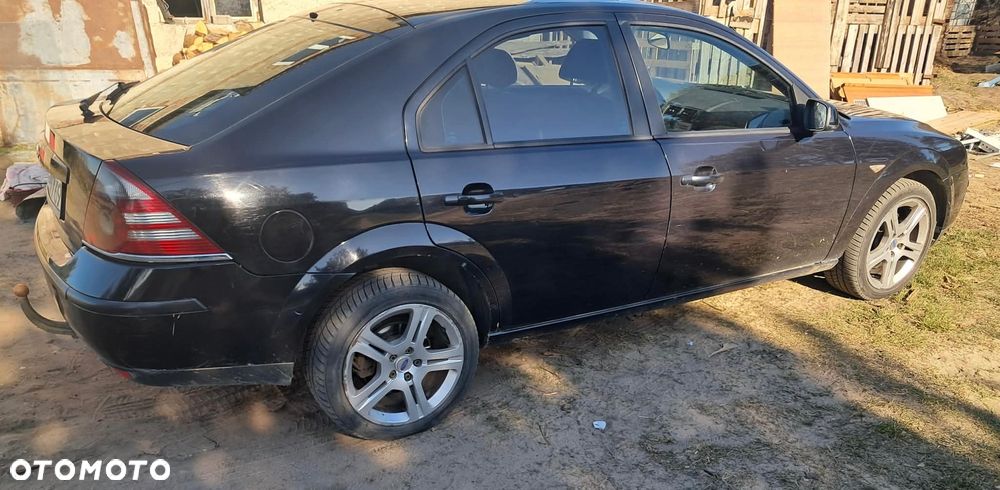 Ford Mondeo 2.0 TDCI Ambiente - 3