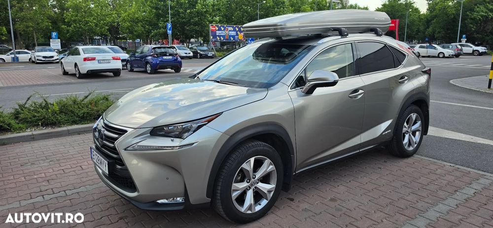 Lexus Seria NX 300h - 2