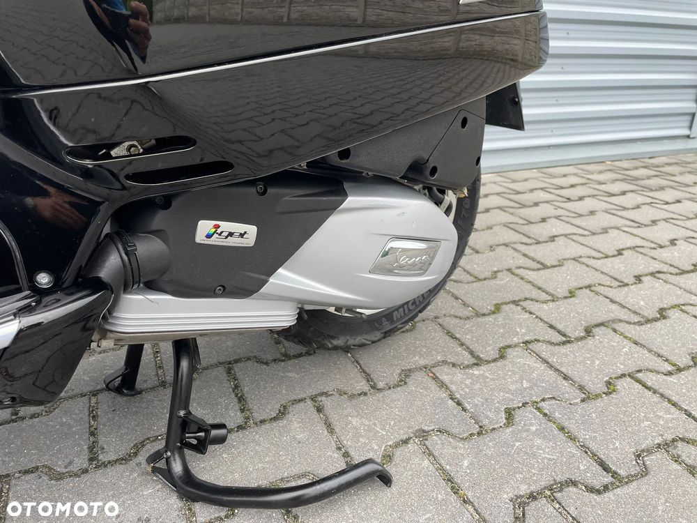 Piaggio Vespa - 10