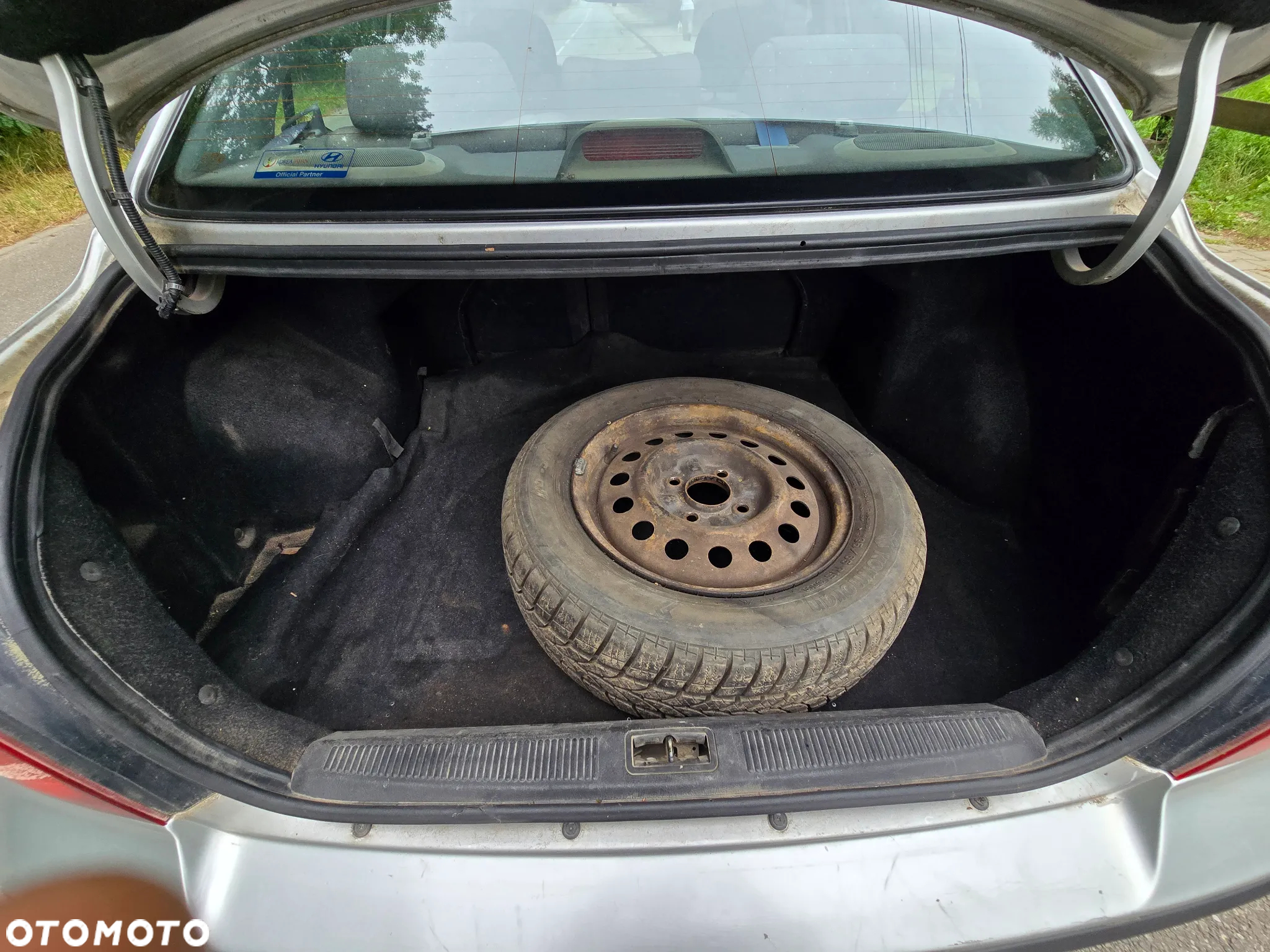 Hyundai Elantra 2.0 GLS - 25